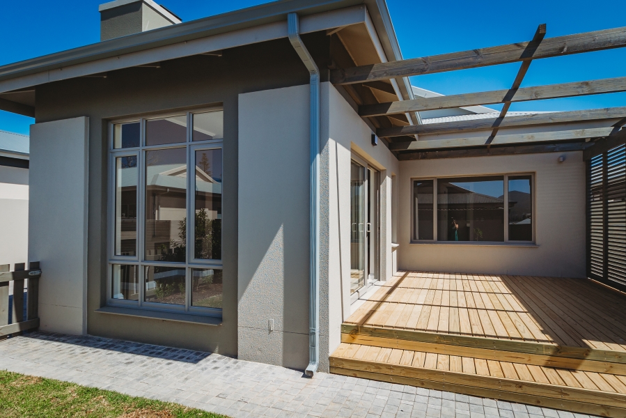 3 Bedroom Property for Sale in Kraaibosch Western Cape